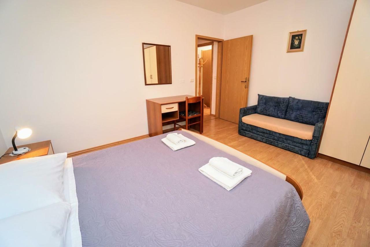 Apartment Daniela Савудрия Екстериор снимка
