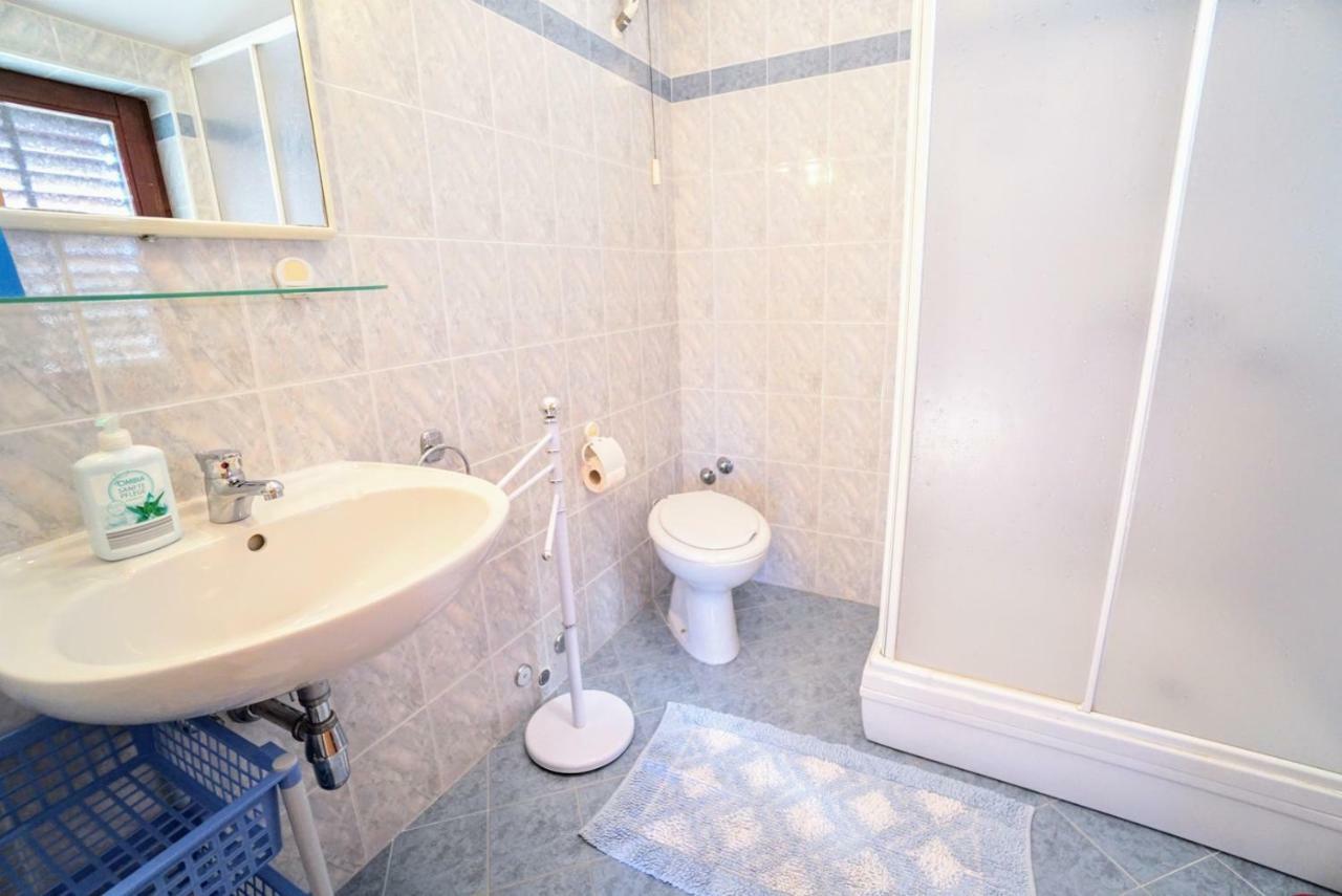 Apartment Daniela Савудрия Екстериор снимка