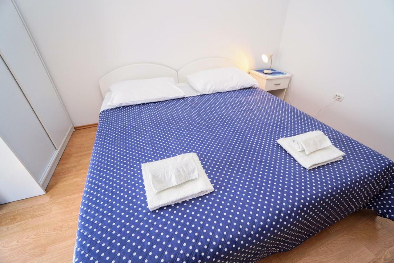 Apartment Daniela Савудрия Екстериор снимка