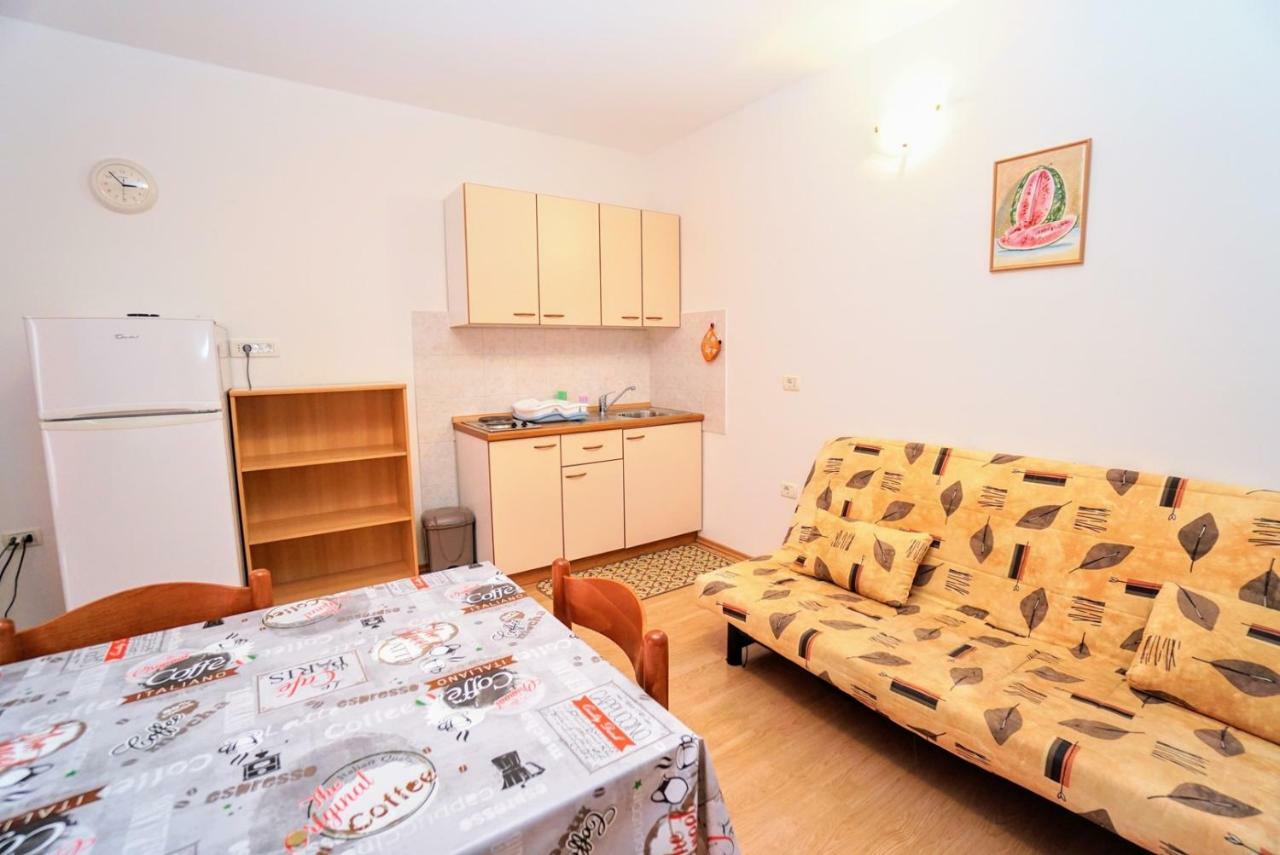 Apartment Daniela Савудрия Екстериор снимка