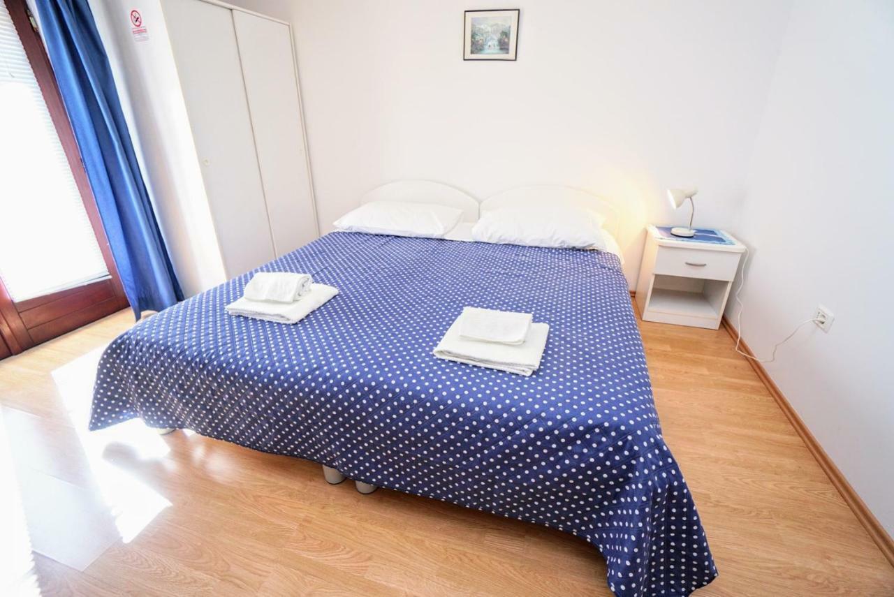 Apartment Daniela Савудрия Екстериор снимка